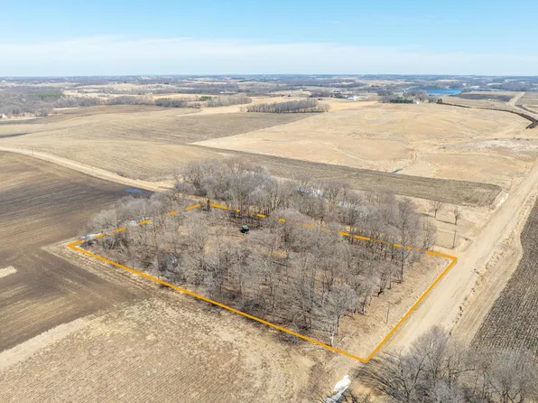 33964 137th Ln, Montgomery, MN 56069
