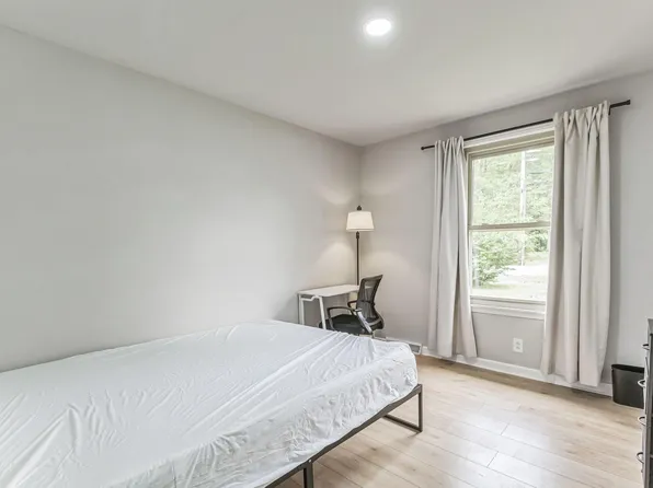 (undisclosed Address), Clarksville, TN 37040