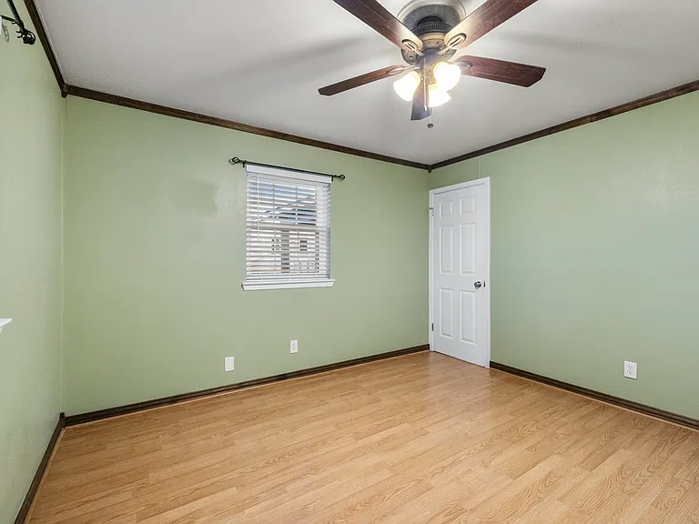 812 E Glendale St — Photo 22