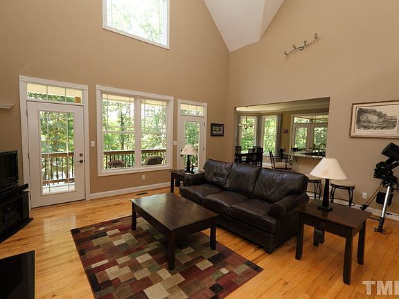 5th image of 536 Heron Dr