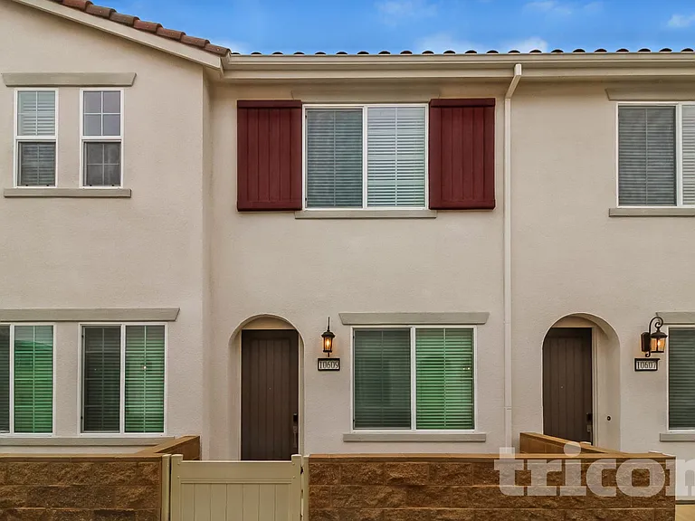 10609 Barrena Loop — Photo 1