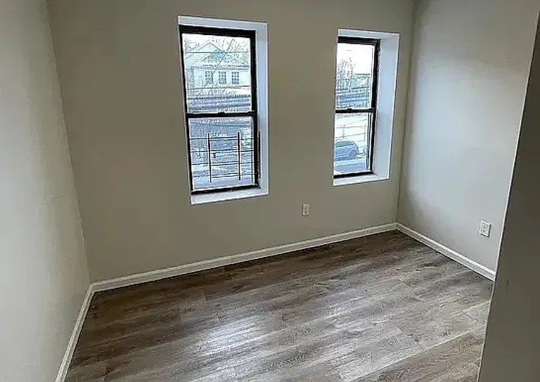 380 Avon Ave #3832L-3833R — Photo 2