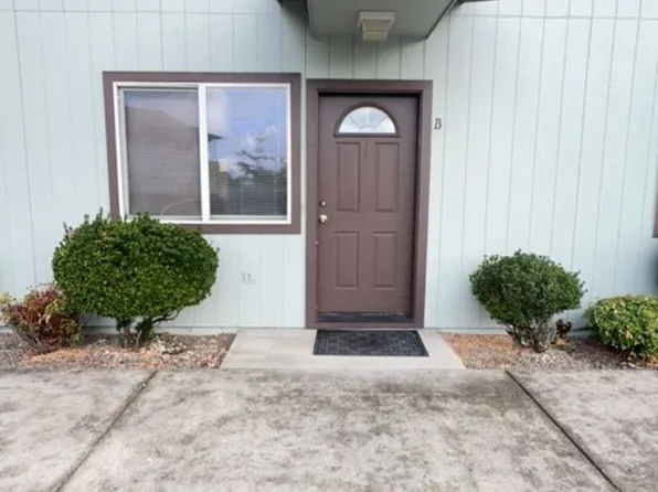 2084 NE Fairview Ave #A-g, Grants Pass, OR 97526