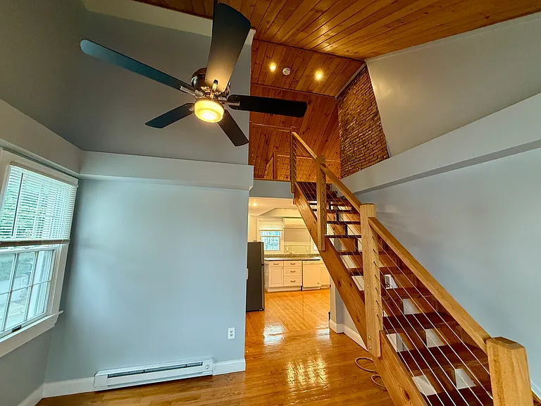 405 Benefit St #2 — Photo 4