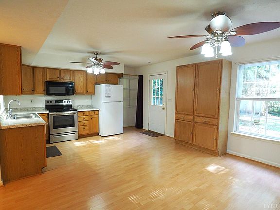 3rd image of 3533 Joel St