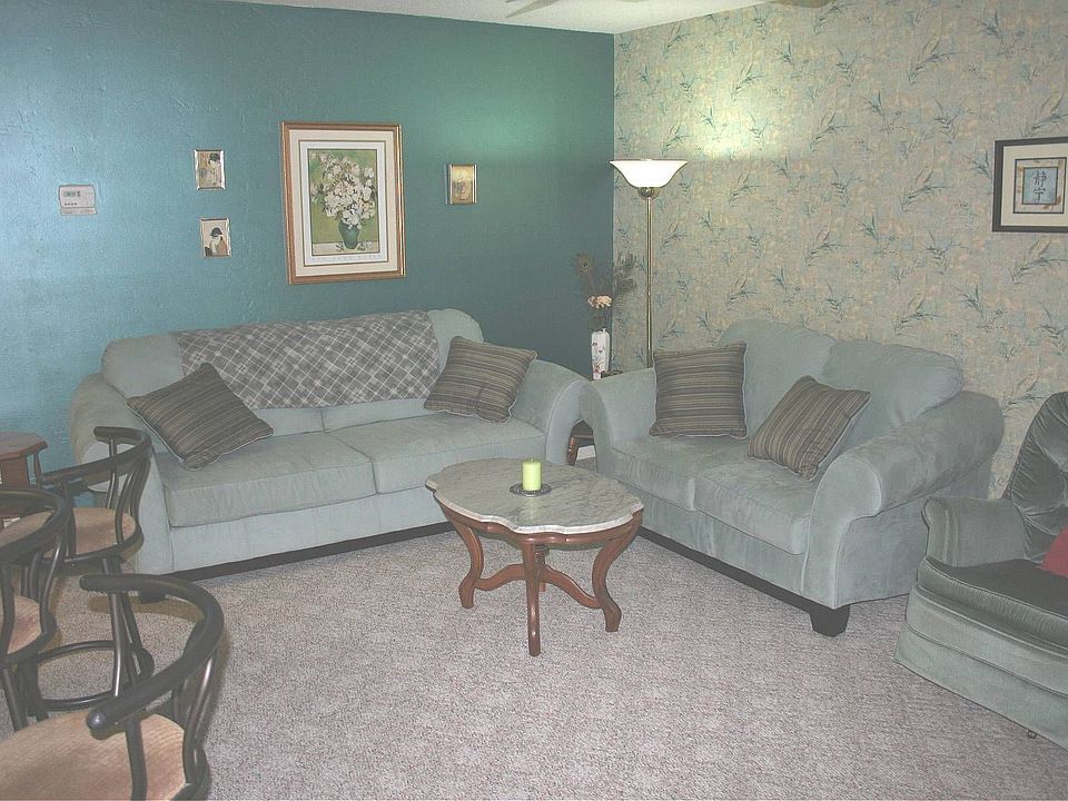 1st image of 7528 Village Green Dr