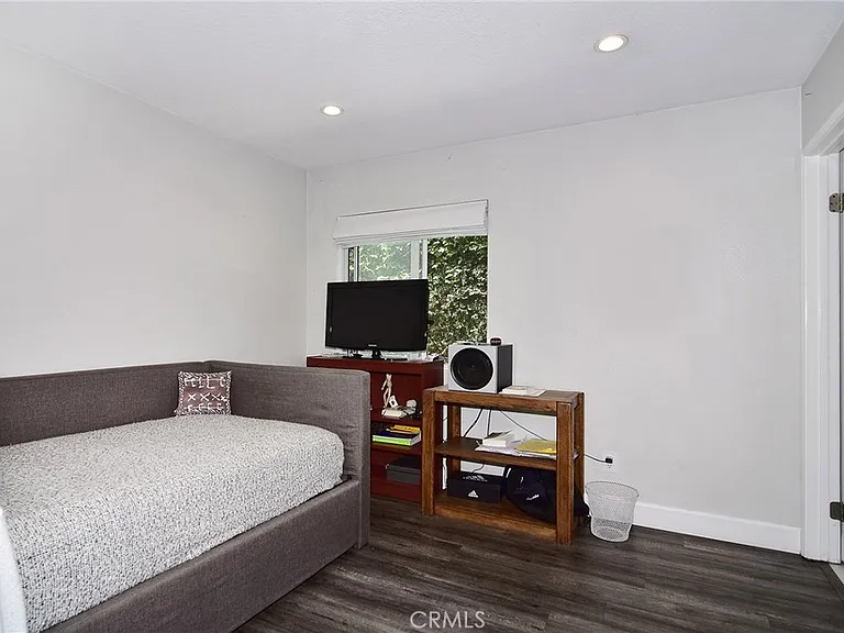24574 Overland Dr — Photo 17