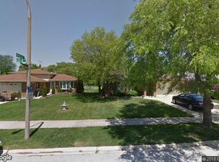 8808 Leslie Dr, Orland Hills, IL 60487