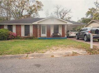 704 Townsend Cir, Chickasaw, AL 36611