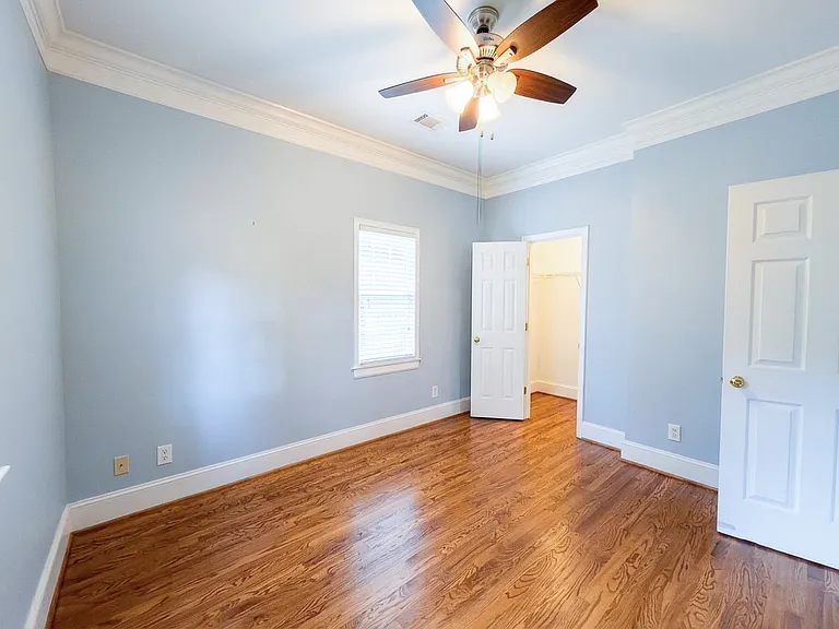 1045 Boulevard Dr SE — Photo 12