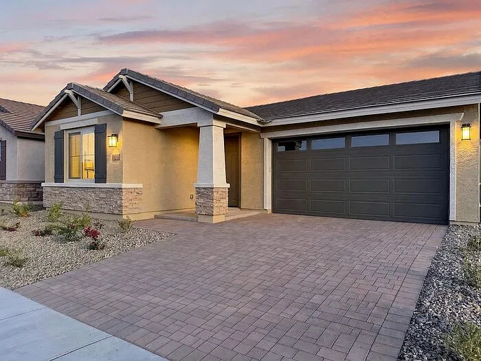Building Photo - 9543 W Mulberry Dr