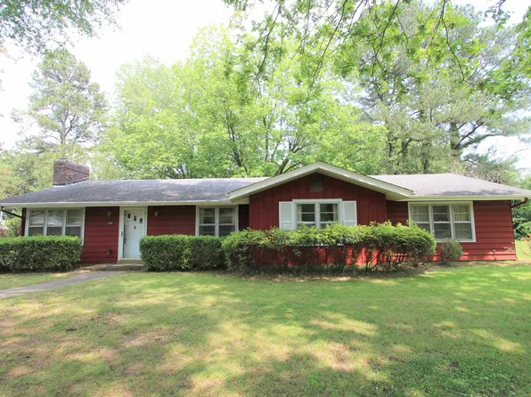 7084 Hillcrest Dr, Milan, TN 38358