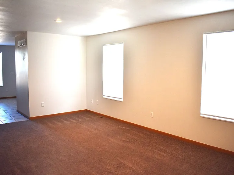 11789 Ridgeway Dr — Photo 7