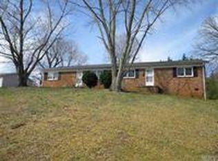 33 Central Ave, Granite Falls, NC 28630