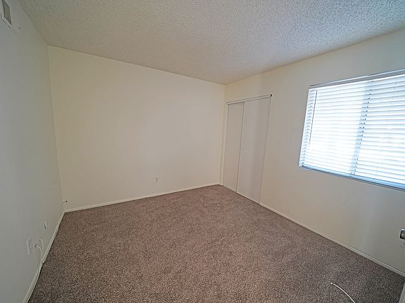 3rd image of 16916 Shinedale Dr