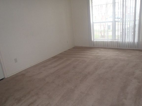 4th image of 4306 Jeff Scott Dr APT D