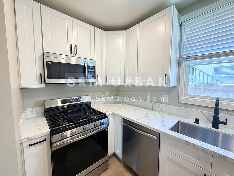4416 Boundary St #4416 — Photo 11