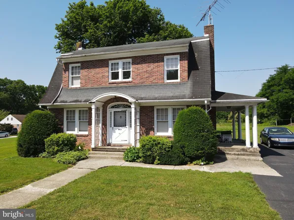 196 S Broad St, Hallam, PA 17406