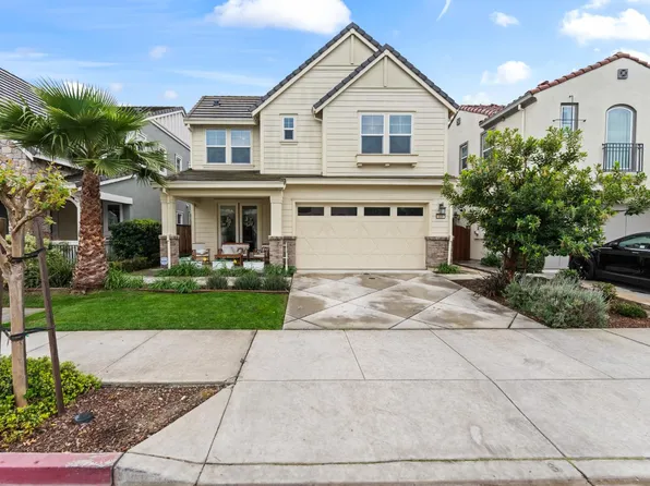 118 Chickadee Ln, Gilroy, CA 95020