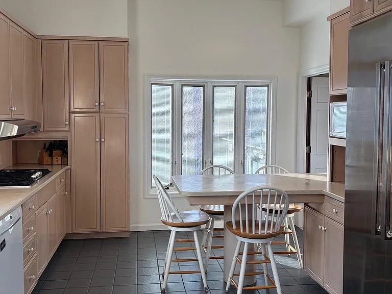 609 Ocean Ave — Photo 20