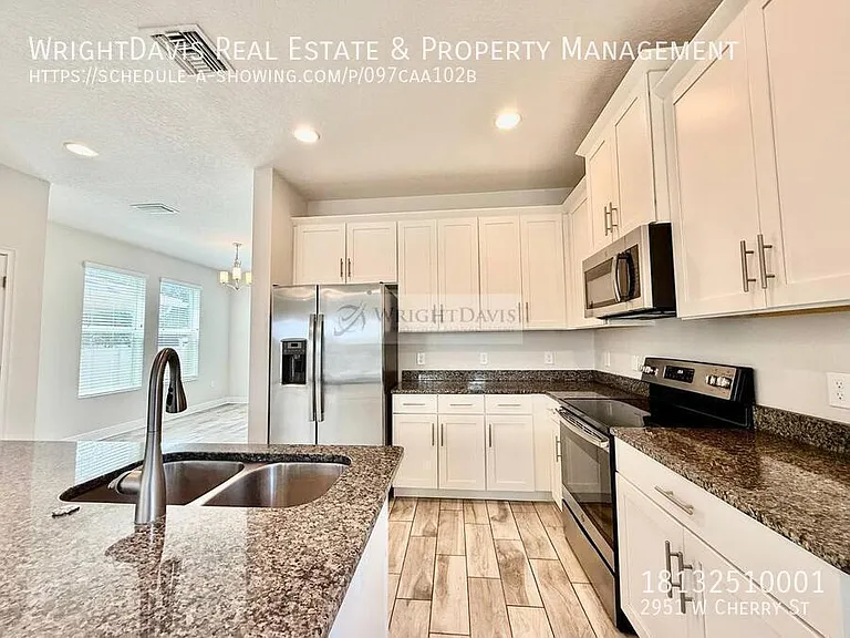 2951 W Cherry St — Photo 9