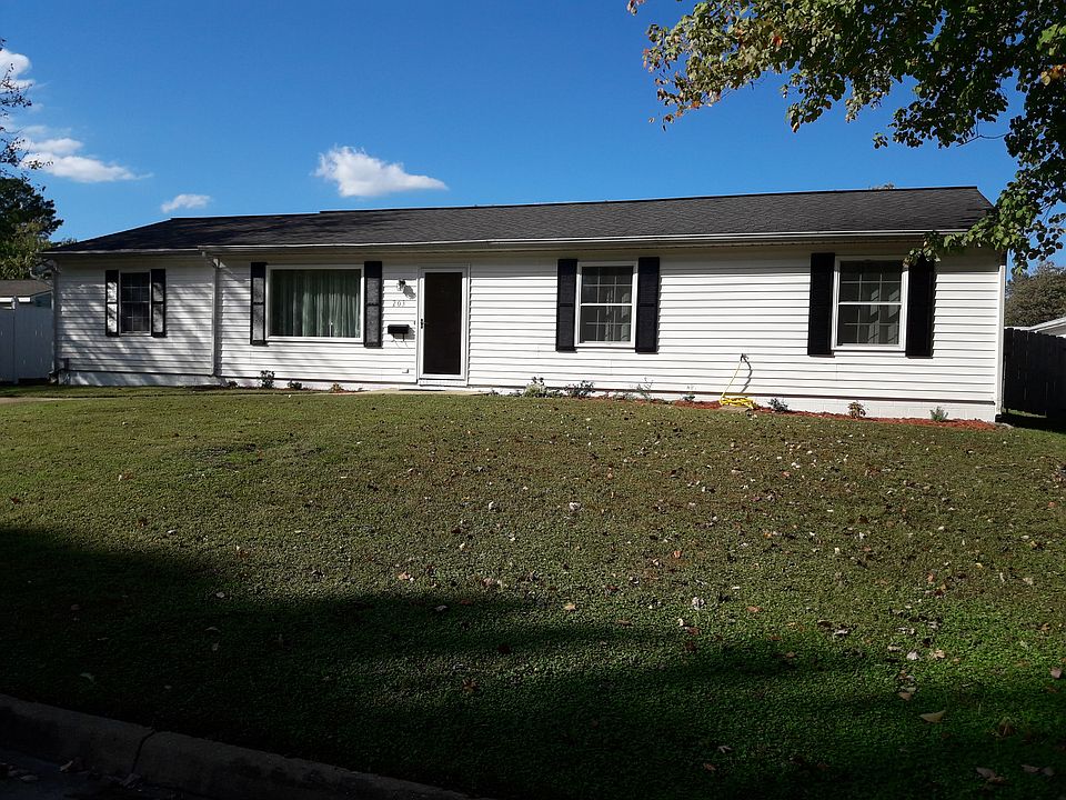 1st image of 203 Nina Ct