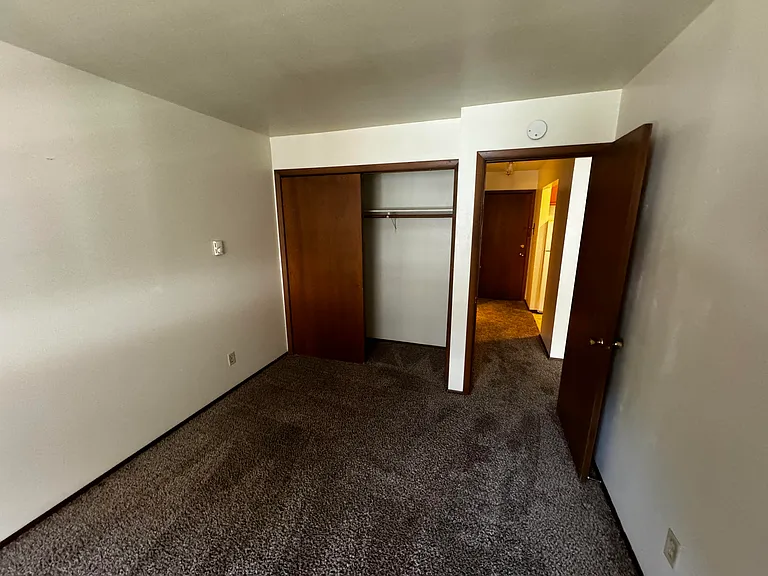 Candlelight Apartments — Photo 10