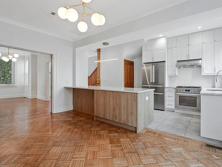 1349 Newton St NW #1 — Photo 10