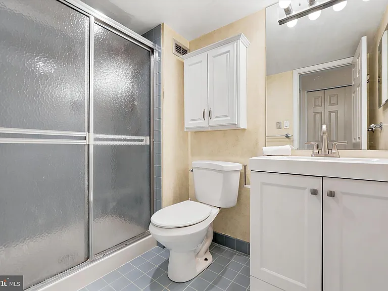 21328 Valley Forge Cir #1328 — Photo 15