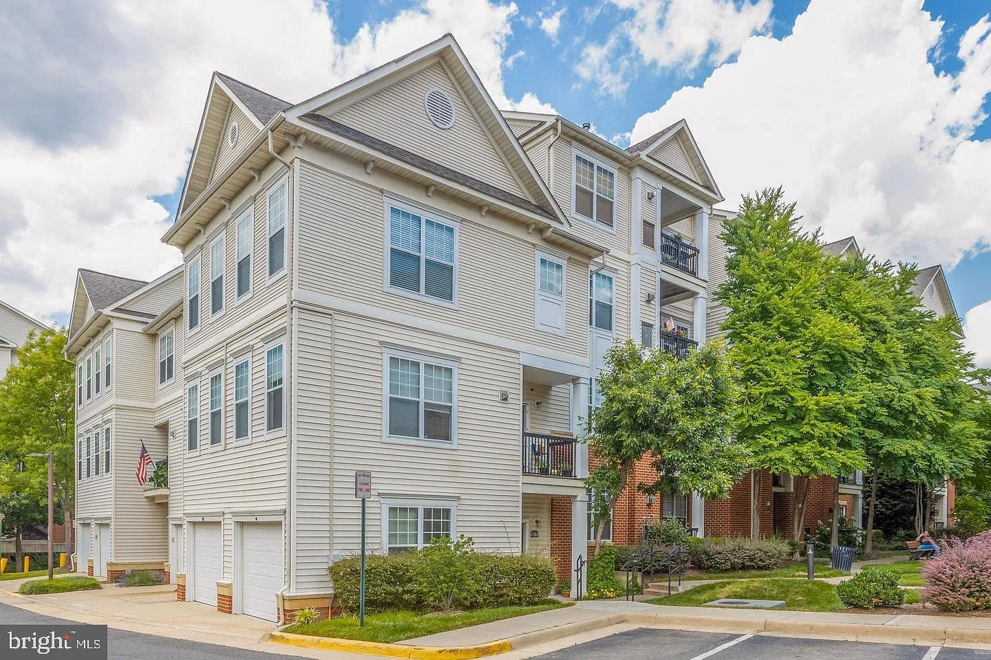 Fairfax Ridge Condo — Photo 1