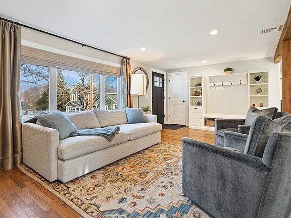 5th image of 14 Harding Rd