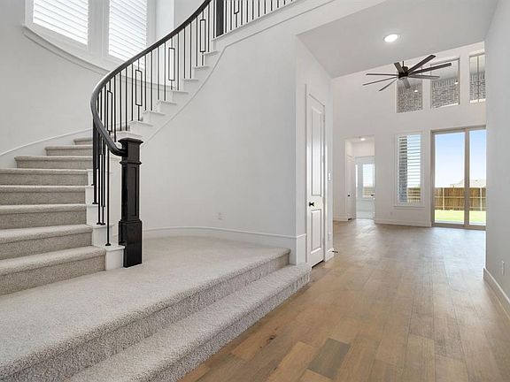 4th image of 1604 Hanoverian Ln