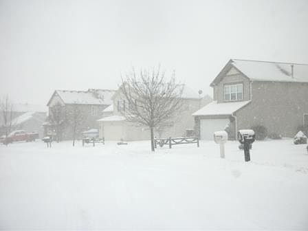 3rd image of 2223 N Canterbury Ln