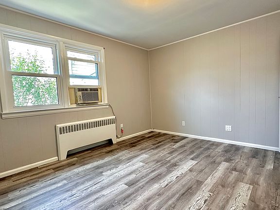 5th image of 28 Ann St APT 1