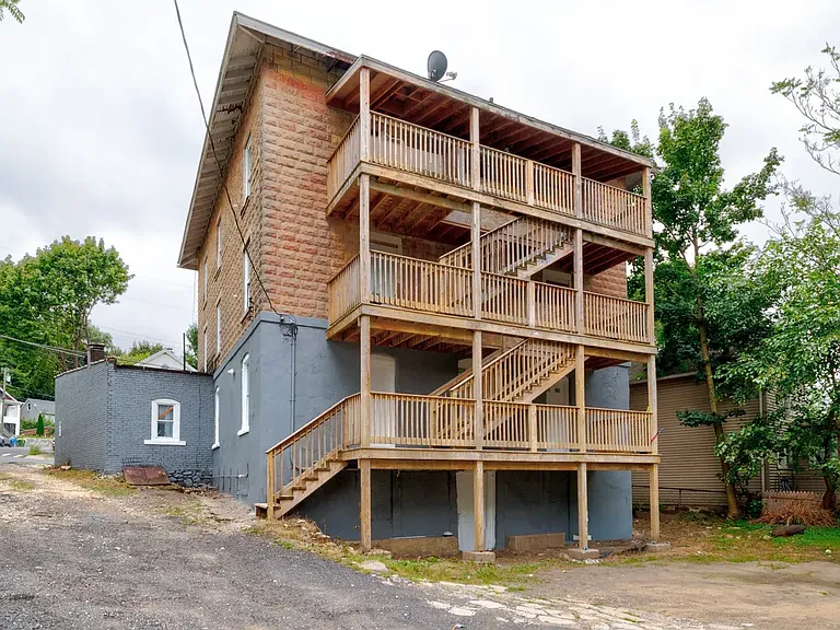Long Hill Rd — Photo 11