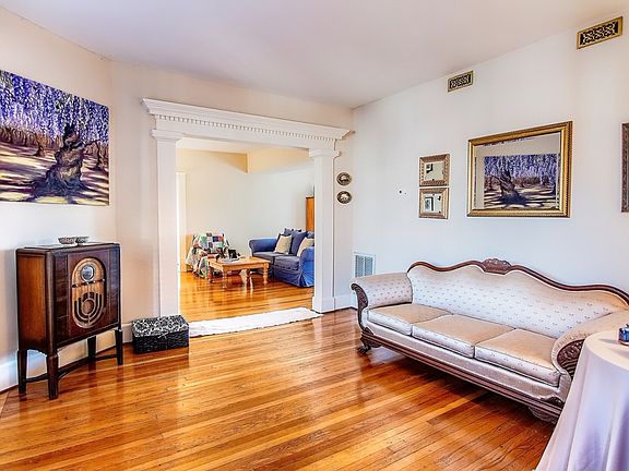2nd image of 400 E. Washington Street #Unit # 14