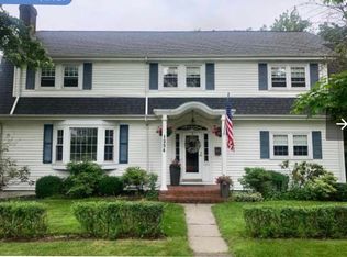 1254 Brook Rd, Milton, MA 02186