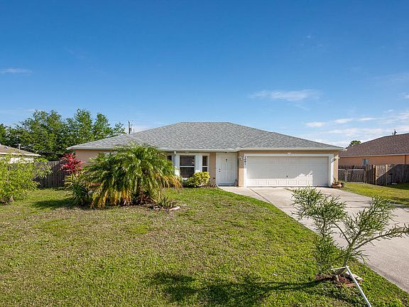 2nd image of 1001 SW Versailles Ave
