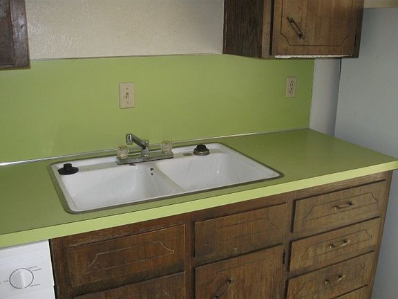 3rd image of 2212 Silverway Dr APT A