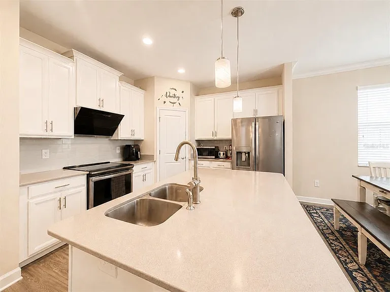 10253 Love Story St — Photo 9