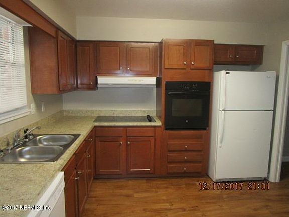3rd image of 518 San Robar Dr