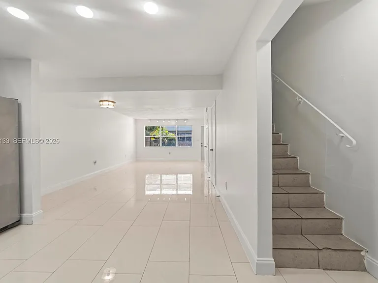 1560 NE 151st St #103 — Photo 11