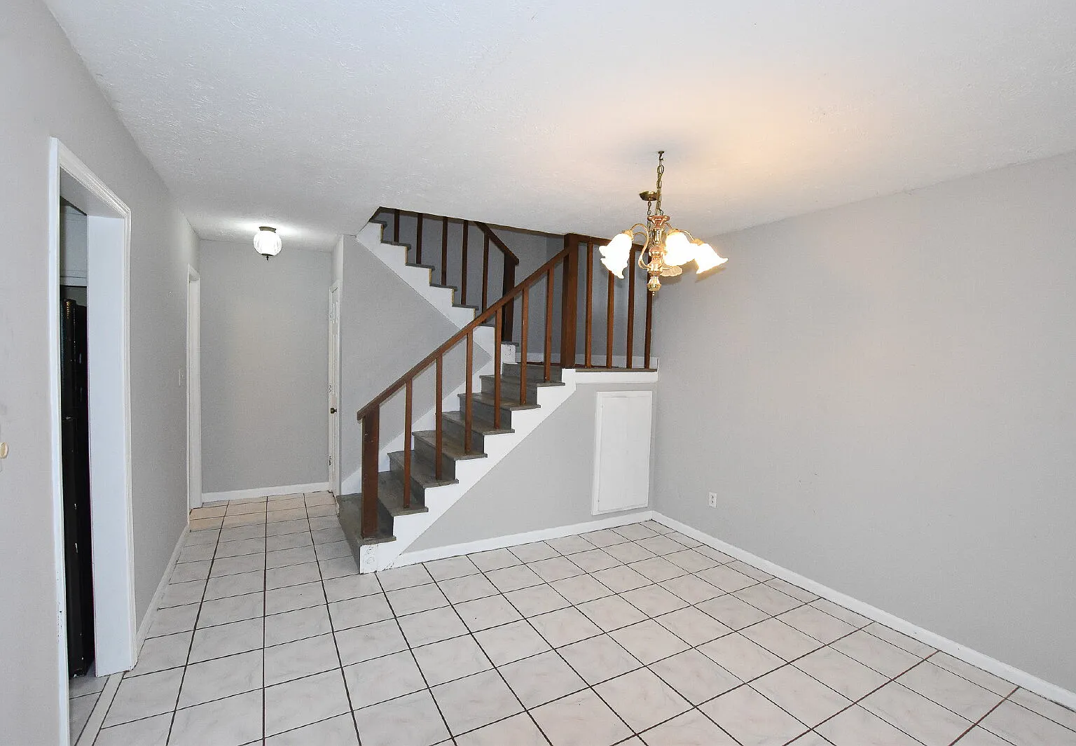 3 bed, 2.0 bath, $1,600 — Photo 1