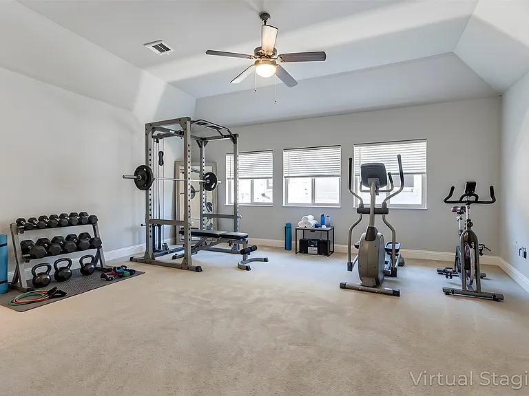 4008 N Cresthaven Rd — Photo 26
