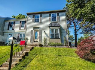 3225 Tayloe Ct, Herndon, VA 20171