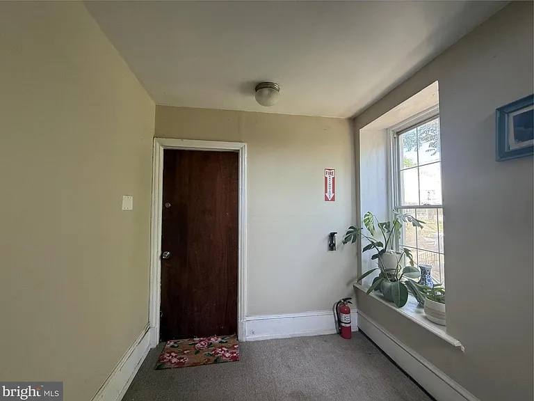 4446 Fleming St #2F — Photo 2
