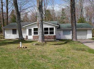 11005 Townline Rd, Charlevoix, MI 49720