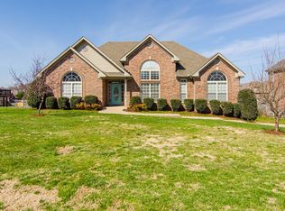 1062 Kacie Dr, Pleasant View, TN 37146