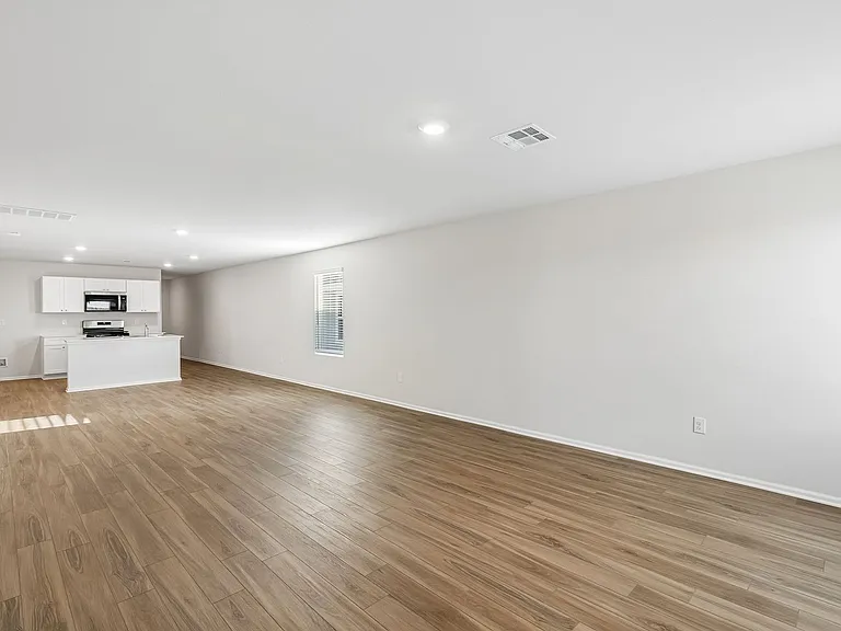 8812 SW 31st Ter — Photo 4