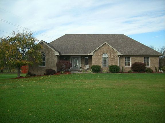 3rd image of 408 Colony Dr